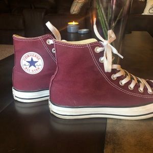 Maroon converse